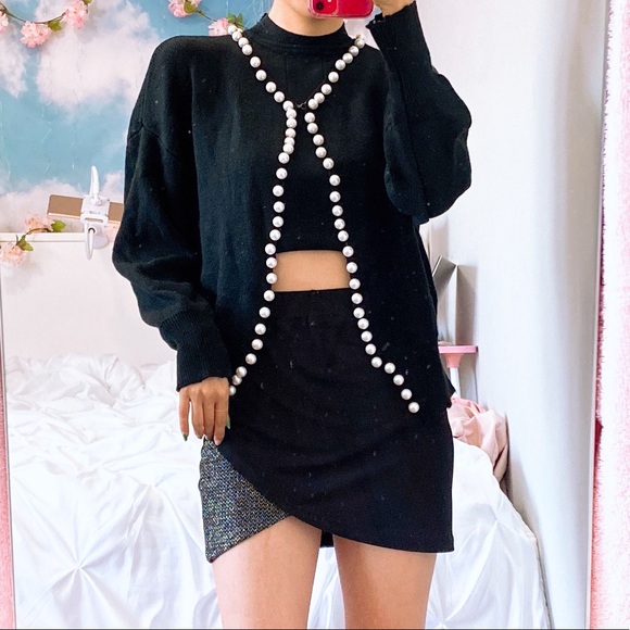 (SALE) Black Pearl Sweater Cardigan Thick Small Hook Closure - Picture 2 of 8